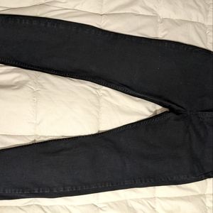 Yummie Black Jeans (Size 28)